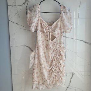 Windsor Et Clet Floral Ruched Dress